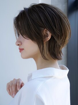 エインアンリー 表参道(AIN.ANLY.) 前髪なし外はねウルフボブ20代30代40代【AIN.表参道】川原大地