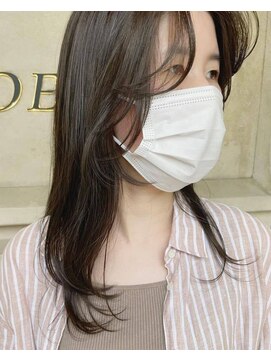 ヘアーエスクールフェイス(hair S. COEUR face) ミディアムレイヤー/グレージュカラー/30代