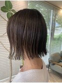 ダブルカラーブリーチグレージュアッシュパッツン