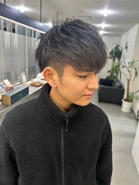 メンズサロン キング 高槻店(Men’s salon K!ng) 波巻きツイストスパイラルパーマ/フェザーパーマ/眉毛/メンズ