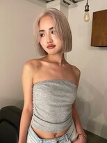 ルーム(Loom.)&nbsp;ホワイトベージュ ケアブリーチ ハイトーンボブ