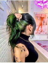 シェルティ フィエル(Shelltie Fiel)&nbsp;【ケアブリーチ】グリーンインナーカラー【シェルティフィエル】