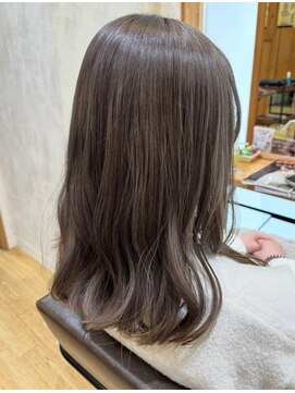 ラシェル パル ノエル(Laciel par Noel) 《ブリーチあり》透明感抜群のグレージュカラー