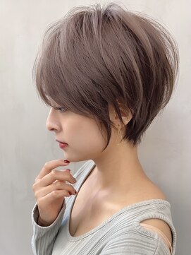 ラフ 立川(Laff) ショートヘアショートボブ白髪ぼかしハイライトカラーボブ