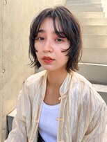 ソワ オモテサンドウ(SOIE OMOTESANDO)&nbsp;人気　ぷつっと顔まわりレイヤーミディアム。