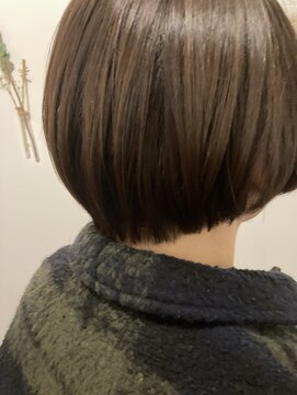 ナナシ(NaNaShi) ショートボブ