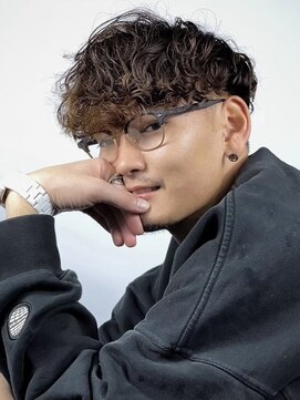 プレミアムバーバー 新宿店(PREMIUM BARBER produce by HIRO GINZA) スパイラルマッシュ/メンズパーマ〈理容室〉