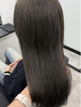 イーラ(era) オリーブグレージュ