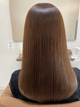 クリー(cree) cree 美フォルムカット×髪質改善ヘアエステ【馬出髪質改善】