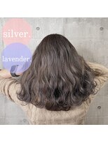 シュプバイトゥーミー(sup.by tomee)&nbsp;highlight【担当 末吉】