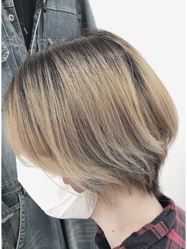 マグヘアー(Mg hair) くびれショートボブ