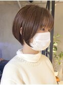 大人ショートボブ 長め 前髪あり アッシュベージュ オージュア