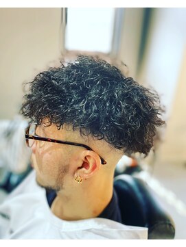 ニーキュウヨン バーバーズストア(294 BARBER's Store) ツイストスパイラルパーマ