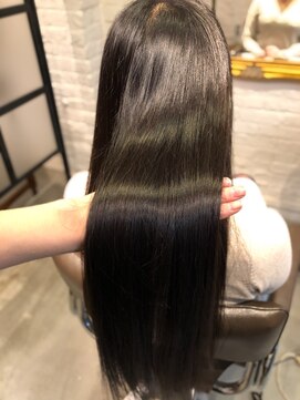 ギリア(Gillia) 【小田急線/梅ヶ丘gillia】スーパーストレートロング