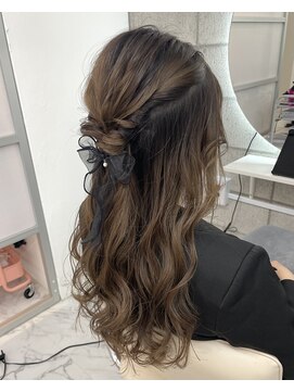 ビンナ(BINNA) ゆるふわカワイイハーフアップヘア♪