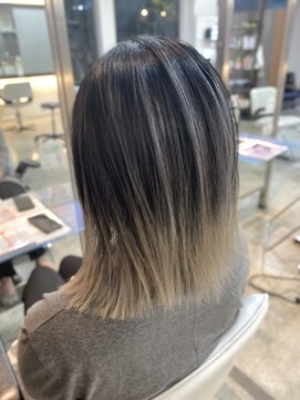 レヴール(reveur) (髪質改善/メンズカット/インナーカラー/ケアブリーチ/学割U24)