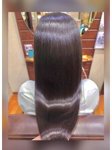 ヘアメイク エイムズ シュアーニューエイジ(HAIR&MAKE aim.s SUR UN NUAGE) アモストレート