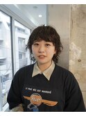 外国人のくせ毛の様なマッシュウルフヘア/ウルフパーマ