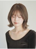 切りっぱなしショート・ボブ/絶壁解消/前髪あり/20代/30代/丸顔