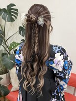 美容室サンク(CINQ) カチモリハーフアップ