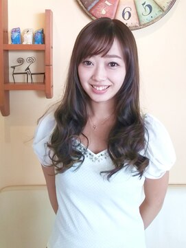 ヘアメイク ラ クーニャ 小顔に魅せる♪ガーリーカール♪