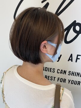 グロウム バイ アフェクト(glowm by AFFECT) ぱつんと可愛いショートボブ×イヤリングカラー