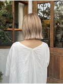 ホワイトバレイヤージュ-外ハネボブ