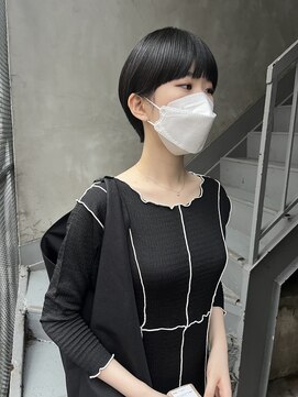 ビビト(bibito) bibito マッシュショート タイトヘア 黒髪 マニッシュ