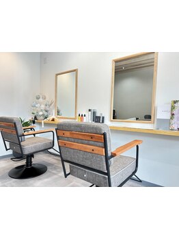 ナチュラルモダンな雰囲気で非日常の空間を味わえる♪ゆったりとした雰囲気で贅沢なサロンタイムを♪