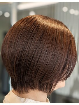 ジールヘアー(GIIL HAIR) 前下がりショートボブ