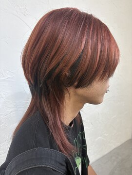 ペチカ(PEZZICA) ウルフカット/インナーカラー