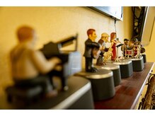 エムツウ(M2)の雰囲気（店内のリトルジャマーがお客様をお待ちしております。【厚木】）