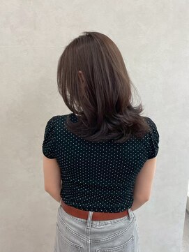 クム 横浜(qumu) ミディアム×透明感ブラウン　qumu横浜