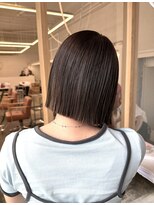 ホワイトルーム(White Room) あご下1センチタッセルボブ