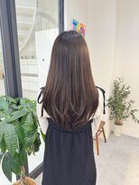 エブリ(evri)&nbsp;毛先ワンカール　レイヤー　レイヤーカット　セミロング　顔周り