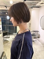 ルーム(Loom.)&nbsp;ケアブリーチ 切りっぱなしボブ ハイトーンボブ ベージュ