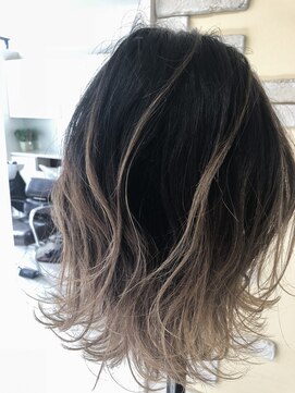 クレア(CREA) 外国人風バレイヤージュ