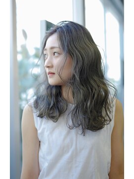 ニーィ バイ カータ(Niii by CARTA) Niii...アッシュグレージュカラー