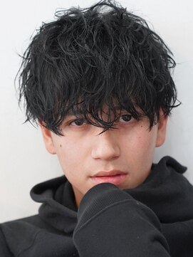 フィフス 原宿(fifth) ツイストスパイラルパーマ刈り上げツーブロック前下りマッシュ