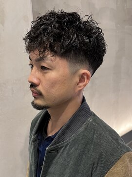 フランクスバーバーリザーブ 人形町店(FRANK’S BARBER RESERVE) スペインカール y