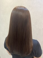 ロミバイリー(Romi by Lyee) 髪質改善トリートメント／ウルトワ／アッシュベージュ／艶髪