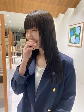 ローレンアオ(LOREN AO) 顔まわり/ぷつっとカット/姫カット/ストレート/透明感カラー