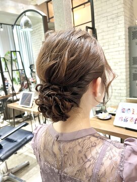 フェリア 渋谷(Feria) 【Feria谷島】シニヨンスタイル♪