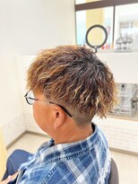 デザイニングヘアードゥ(designing hair Deux)&nbsp;メンズツーブロックマッシュショートハードツイストパーマ
