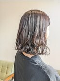 巻き髪ウエーブミディアムヘア