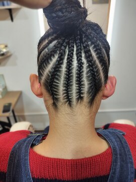 ダイアナ(DIANA) 【全頭】コーンロウ