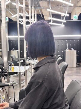 スノットバイガルテ(SNOT by GARTE) 切りっぱなしボブ/タッセルボブ/ブリーチカラー