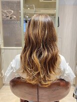 ビスイル 秋葉原店(Vis ill)&nbsp;太めハイライトカラーデザインカット