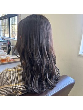 動きのあるカールスタイル