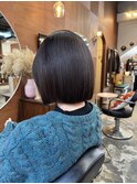 赤味なし透明感ケアカラーラベンダーグレージュ切りっぱなしボブ
